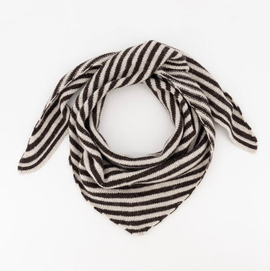 ZoƩ scarf bruin