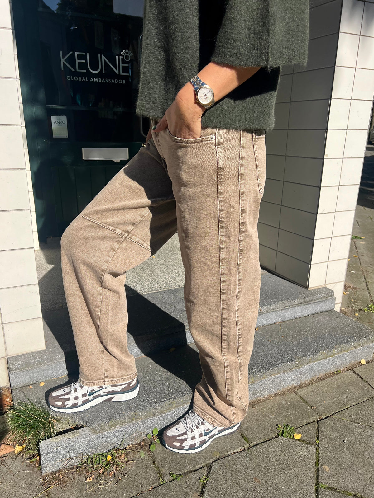 Noa barrel jeans light brown