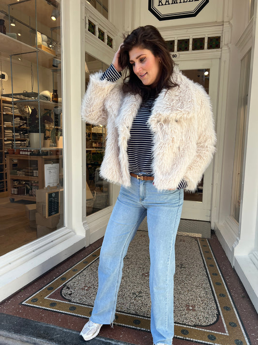 Fluffy faux fur jas ecru