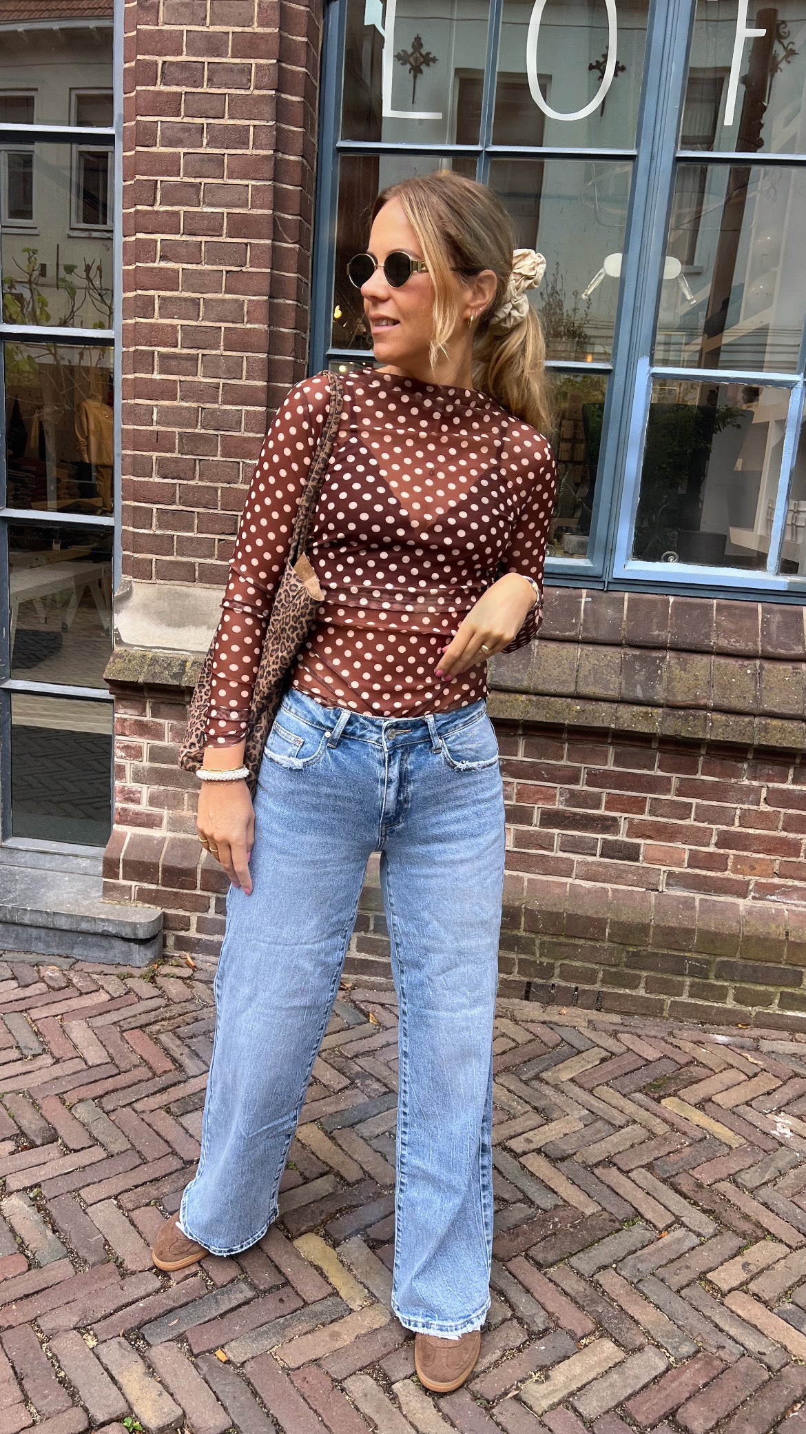 Mesh top dots