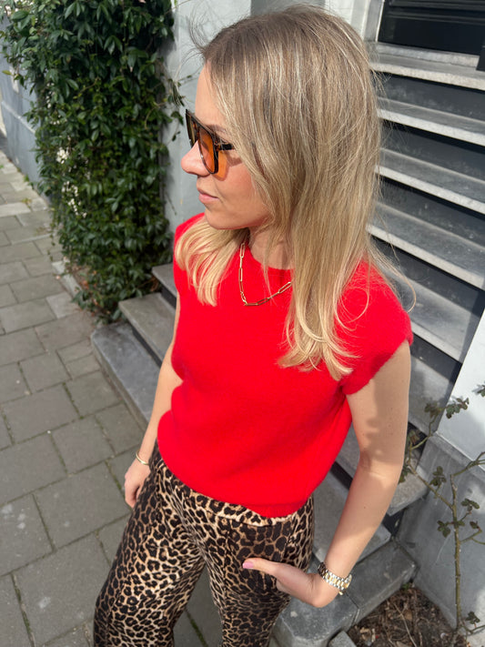 Sarah spencer red